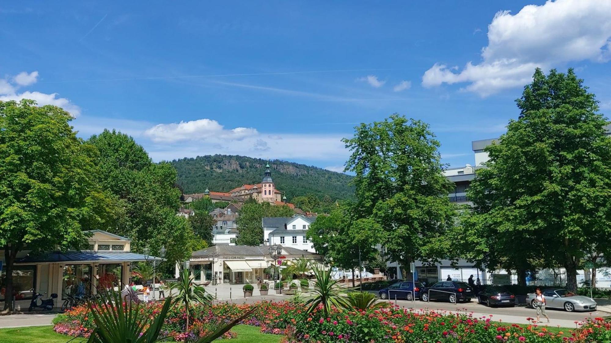 Gemuetliches J&L Apartment Nahe Des Hauptbahnhofes Baden-Baden Exteriör bild